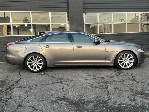 Used 2011 Jaguar XJ L image 7