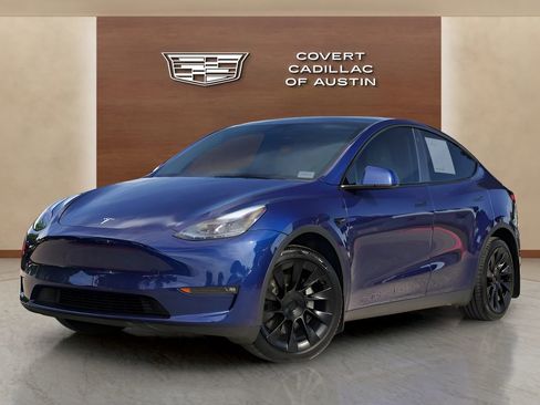 Used 2023 Tesla Model Y Long Range AWD/4WD image 1