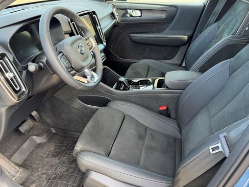 Used 2023 Volvo C40 P8 Recharge Plus w/ Protection Package Premier image 3