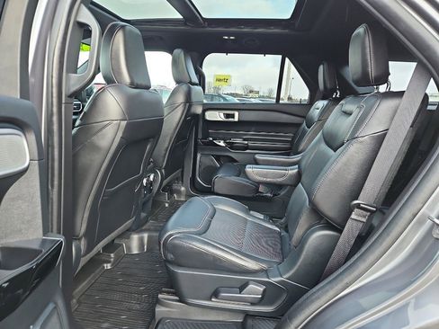 Used 2021 Ford Explorer ST w/ Equipment Group 401A image 12