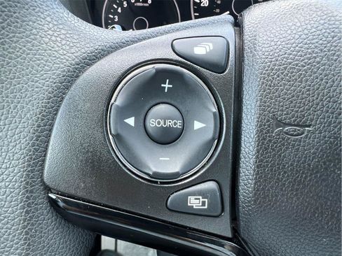 Used 2018 Honda HR-V EX image 34