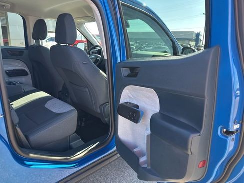 Certified 2025 Ford Maverick XLT w/ XLT Luxury Package image 4