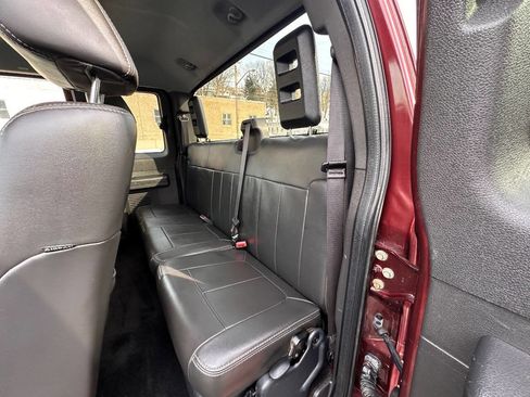 Used 2011 Ford F250 Lariat w/ Lariat Interior Pkg image 9