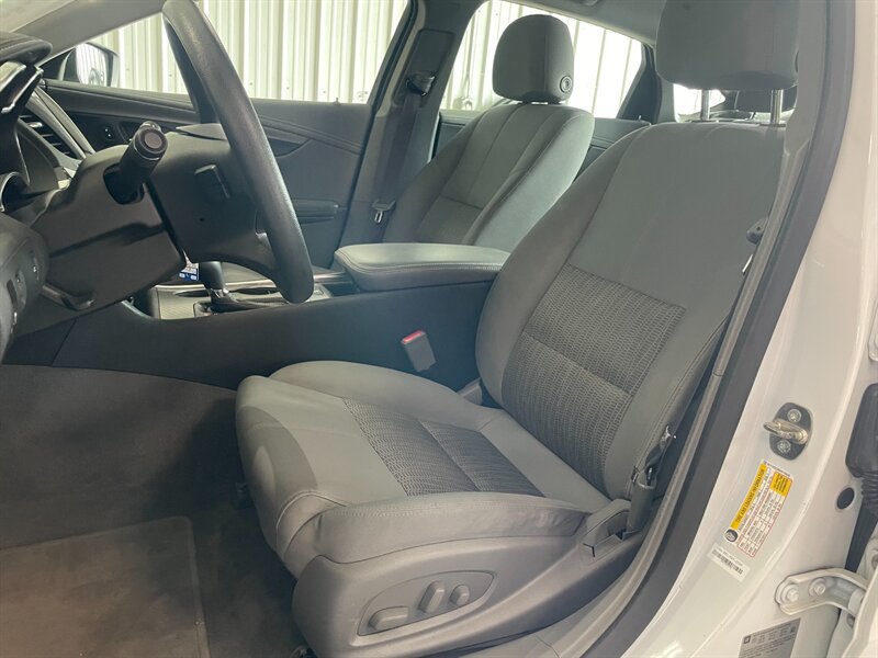 Used 2017 Chevrolet Impala LS FWD image 15