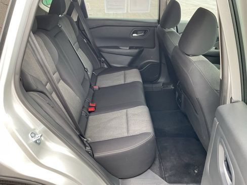 Used 2025 Nissan Rogue SV AWD/4WD image 19