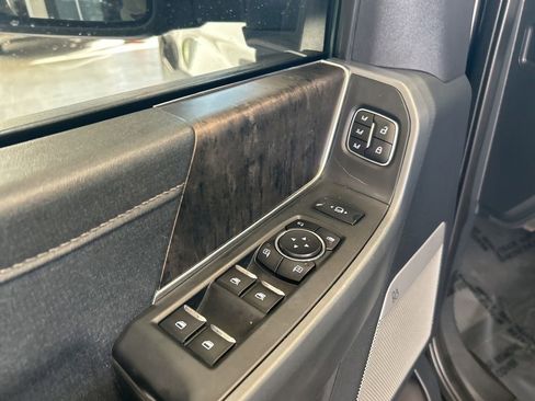 Used 2024 Ford F350 Lariat image 42