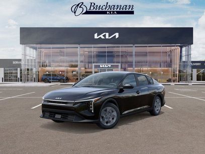 New 2025 Kia K4 LX