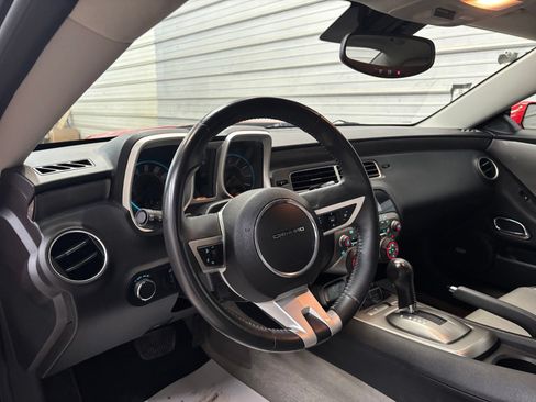 Used 2010 Chevrolet Camaro LT RWD image 10