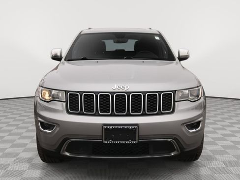 Used 2018 Jeep Grand Cherokee Limited image 19