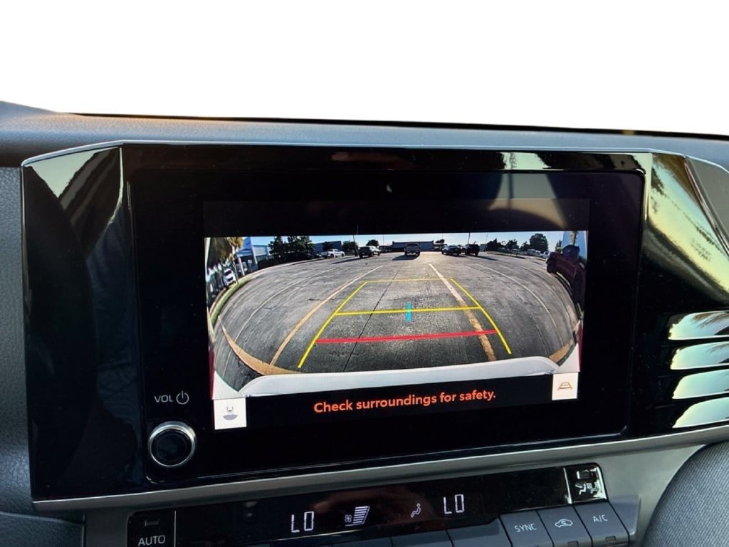 Used 2025 Toyota Camry LE FWD image 29