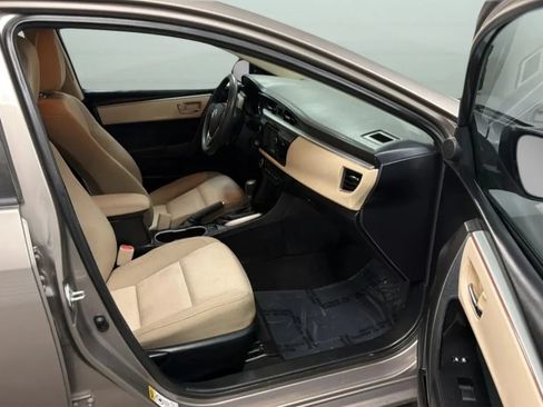 Used 2015 Toyota Corolla LE FWD image 21