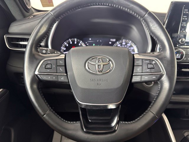 Used 2021 Toyota Highlander XSE AWD/4WD image 19
