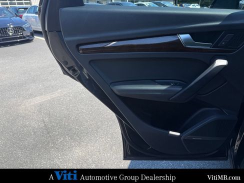 Used 2019 Audi Q5 2.0T Premium Plus w/ Premium Plus Package AWD/4WD image 20