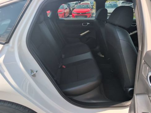 Used 2025 Honda Civic Sport image 12