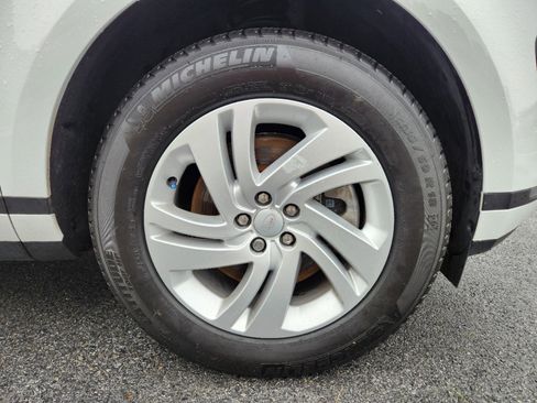 Certified 2024 Land Rover Range Rover Evoque S image 7