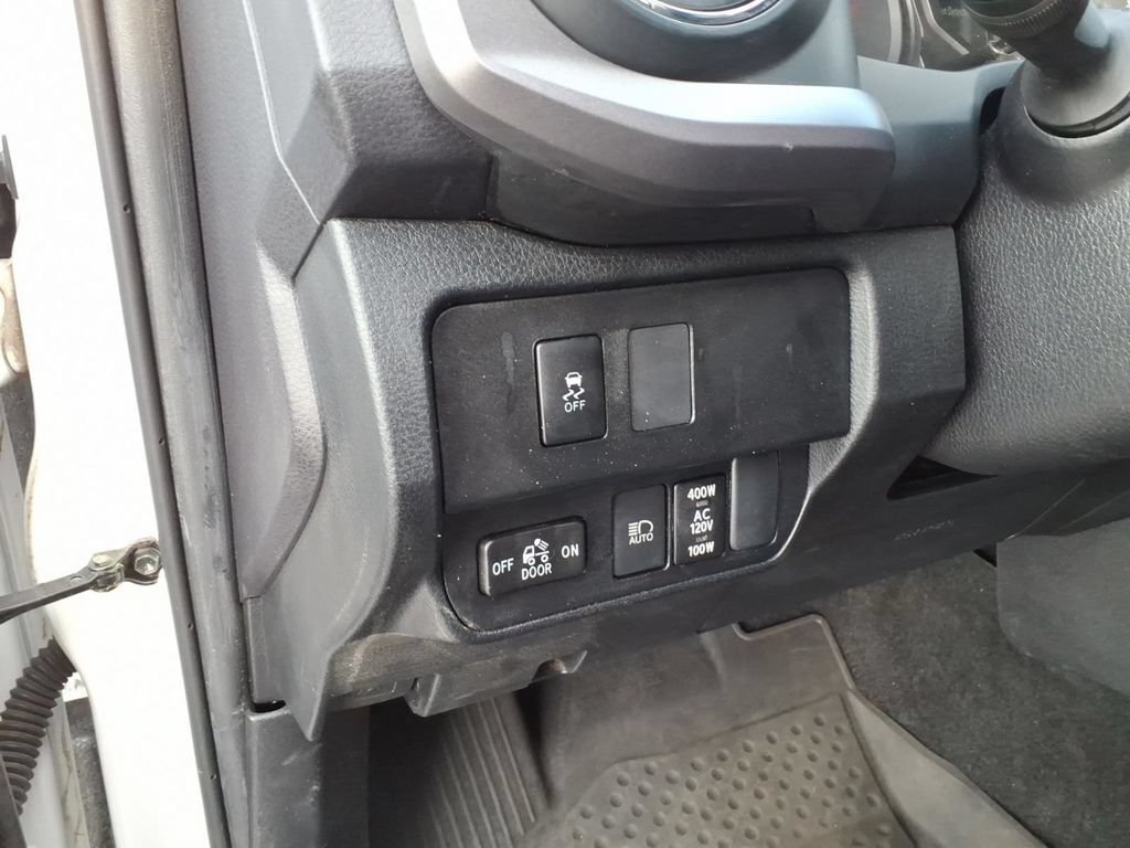 Used 2023 Toyota Tacoma TRD Off-Road AWD/4WD image 22