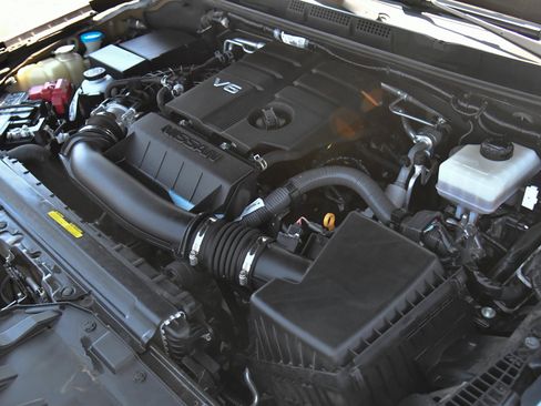 Used 2022 Nissan Frontier Pro-X RWD image 47