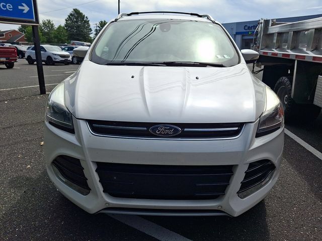 Used 2015 Ford Escape Titanium w/ Equipment Group 301A AWD/4WD image 2