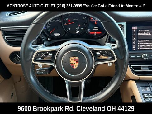 Used 2020 Porsche Macan AWD/4WD image 35