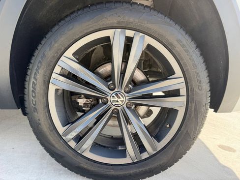 Used 2022 Volkswagen Atlas SEL R-Line AWD/4WD image 45