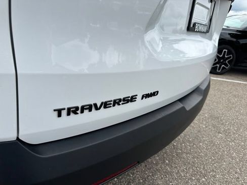 Used 2023 Chevrolet Traverse RS w/ LPO, Floor Liner Package AWD/4WD image 29