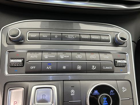 Used 2023 Hyundai Santa Fe SEL w/ Premium Package AWD/4WD image 21