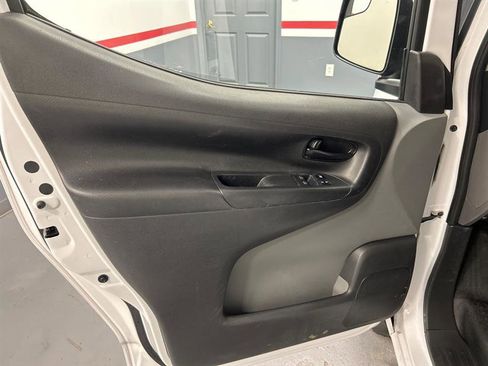 Used 2020 Nissan NV200 S w/ Back Door Glass Package image 13