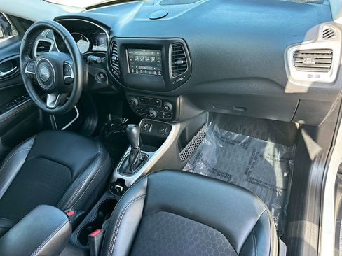 Used 2018 Jeep Compass Latitude w/ Popular Equipment Group image 32