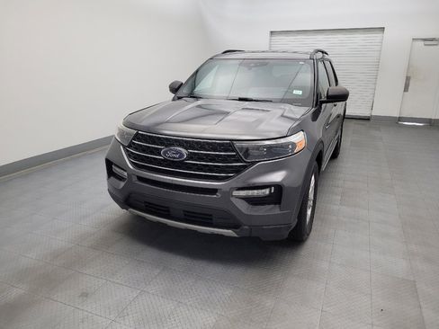 Used 2020 Ford Explorer XLT w/ Equipment Group 202A image 15