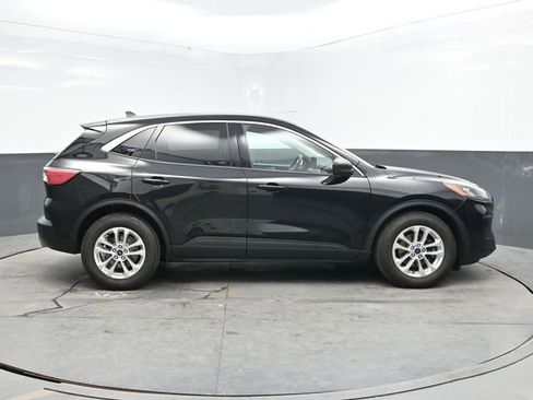 Used 2022 Ford Escape SE FWD image 8