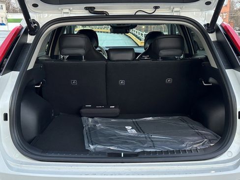 New 2025 Kia Niro Wave w/ Wave Preserve Package image 6