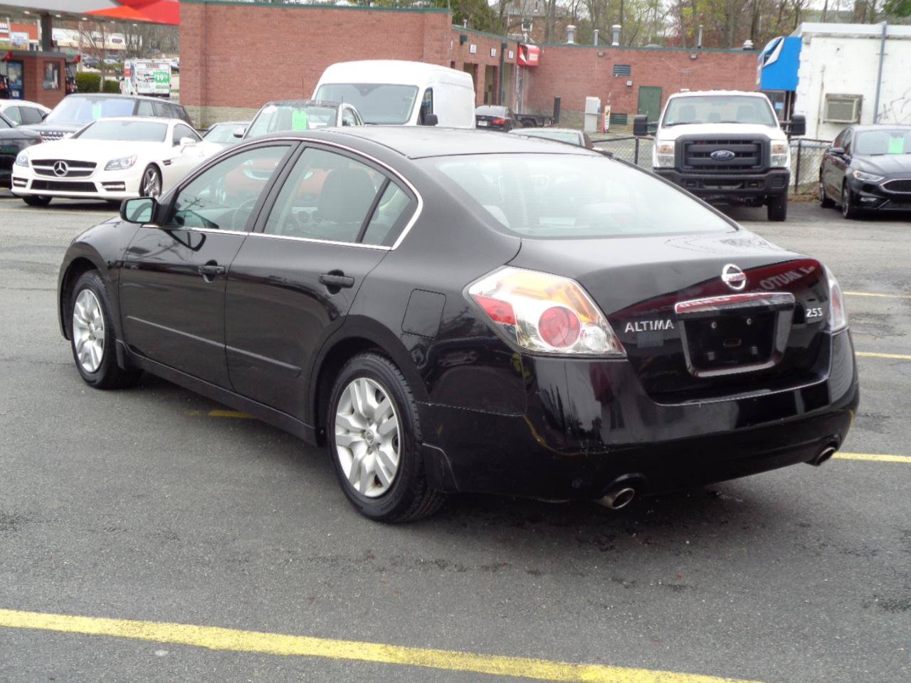 Used 2009 Nissan Altima 2.5 S FWD image 4