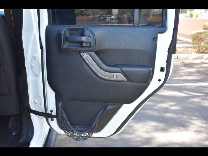 Used 2017 Jeep Wrangler Unlimited Sport w/ Quick Order Package 23S AWD/4WD image 30