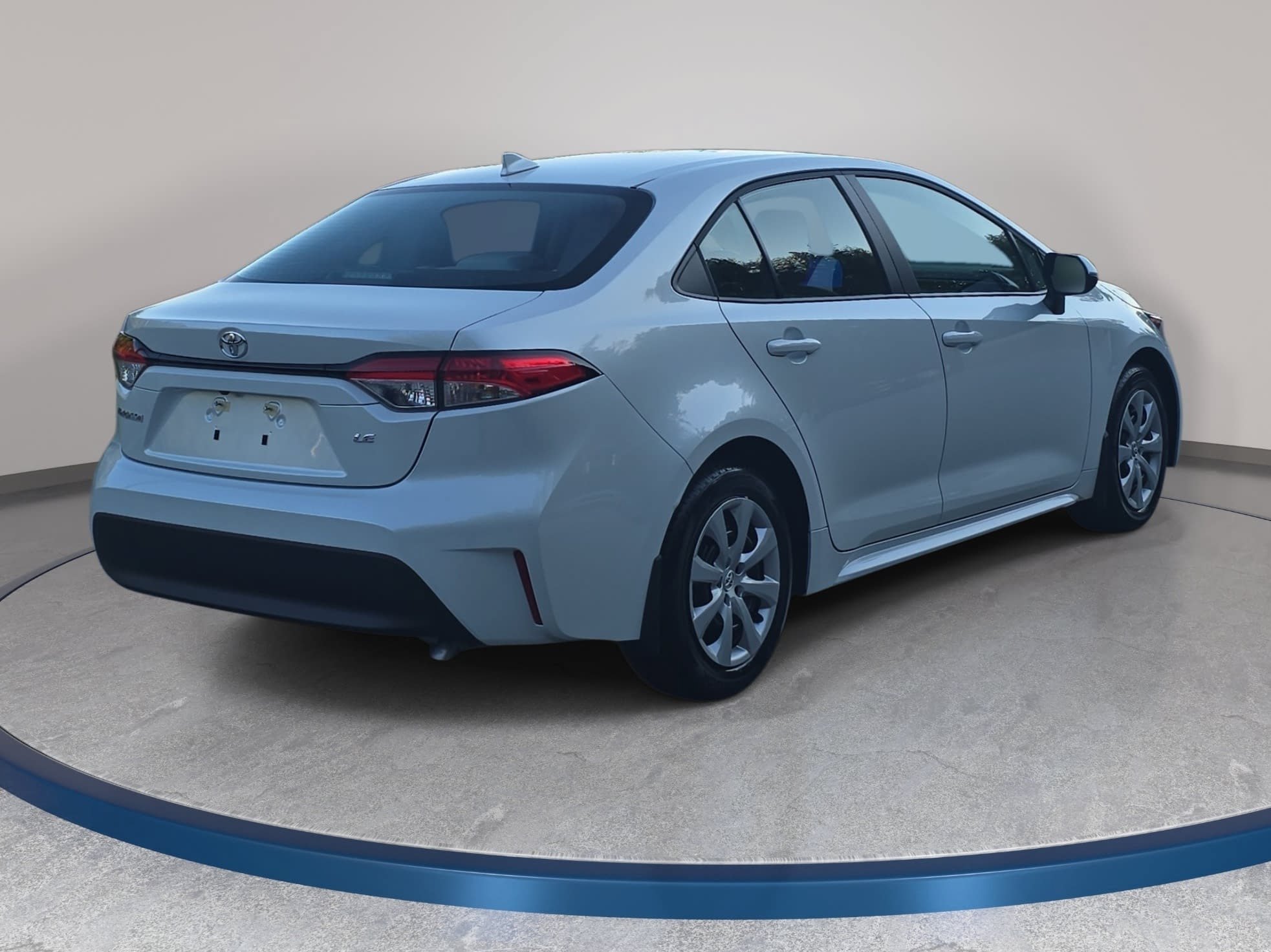 Used 2026 Toyota Corolla LE FWD image 5