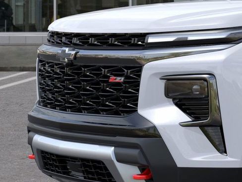 New 2026 Chevrolet Traverse Z71 w/ Driver Confidence Package image 13