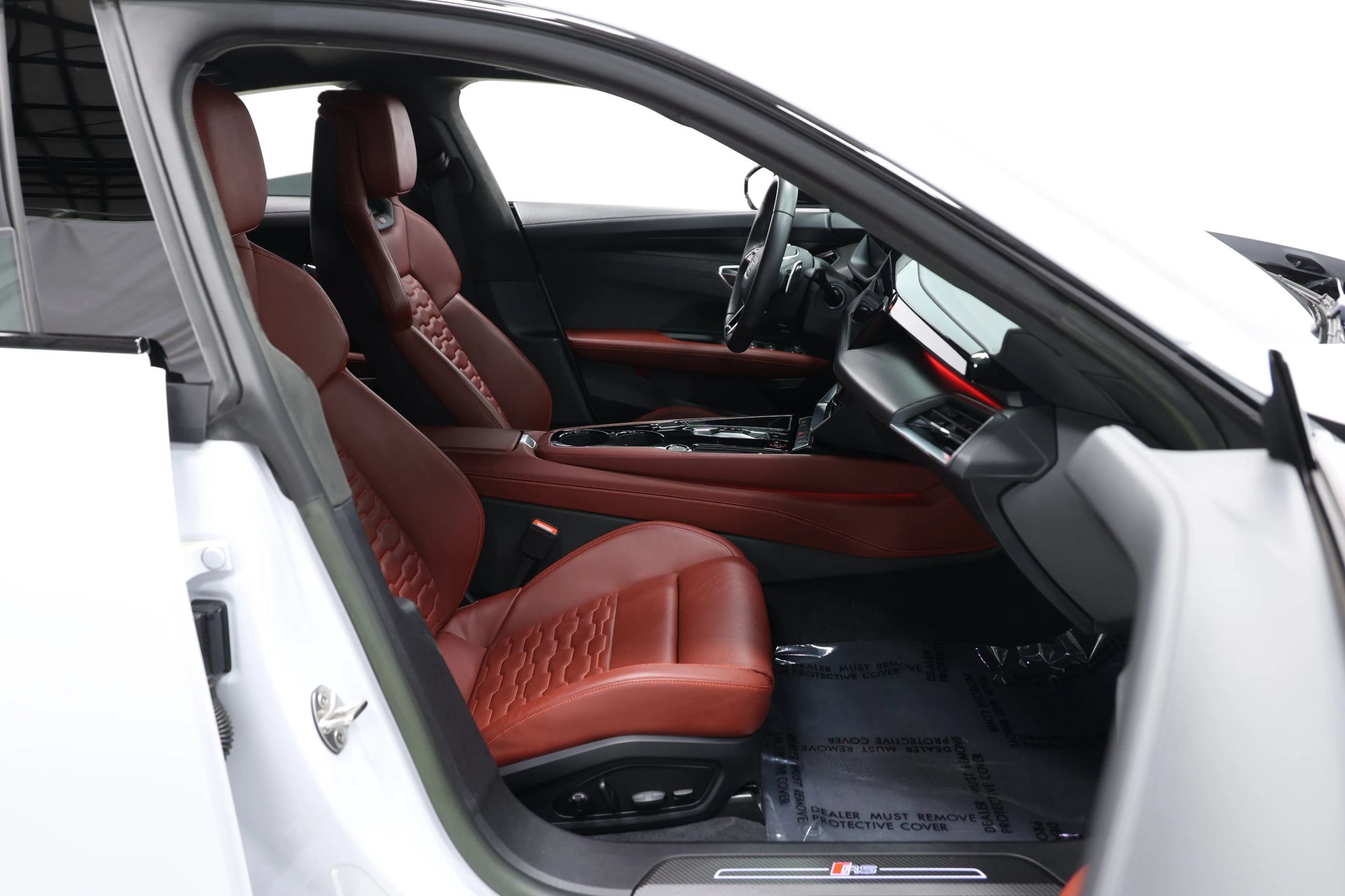 Used 2023 Audi RS e-tron GT w/ Carbon Performance Package AWD/4WD image 86