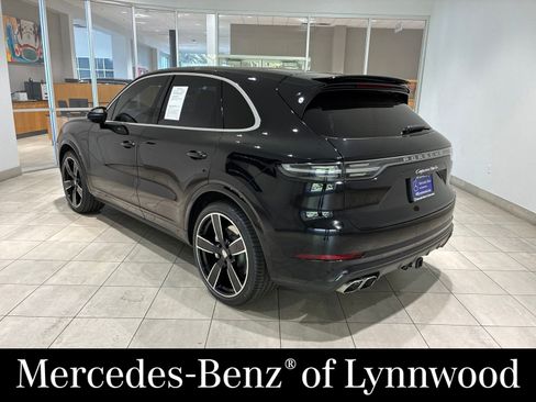 Used 2020 Porsche Cayenne Turbo AWD/4WD image 6