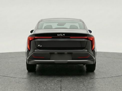 Used 2025 Kia K4 LXS FWD image 7