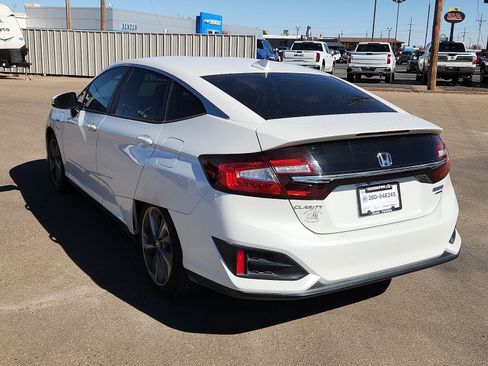 Used 2018 Honda Clarity Touring image 3