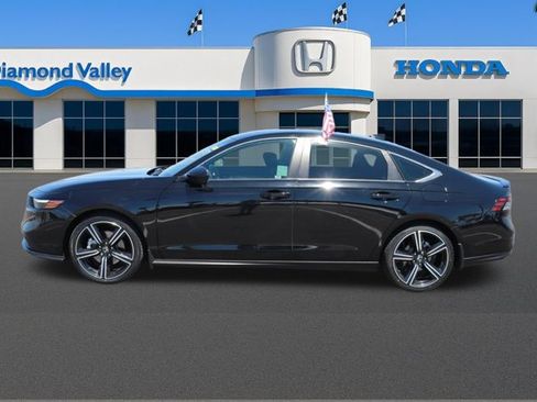 Used 2023 Honda Accord Sport image 9