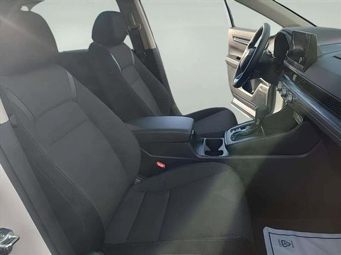 Used 2024 Honda CR-V EX image 29