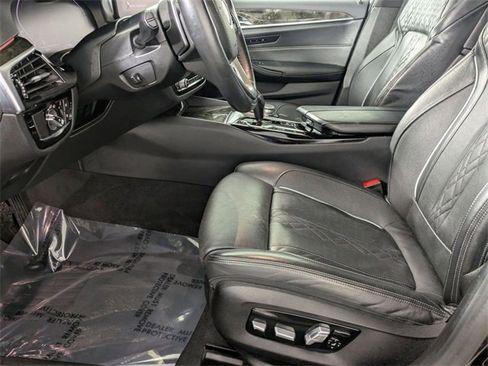 Used 2021 BMW 540i xDrive w/ Premium Package image 12