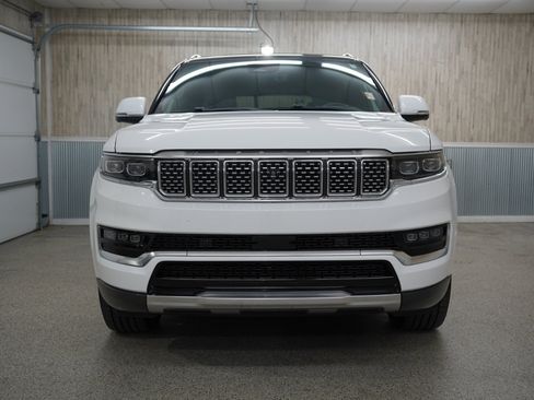 Used 2022 Jeep Grand Wagoneer Series II image 2