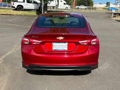 Used 2021 Chevrolet Malibu LT w/ Leather Package FWD image 6