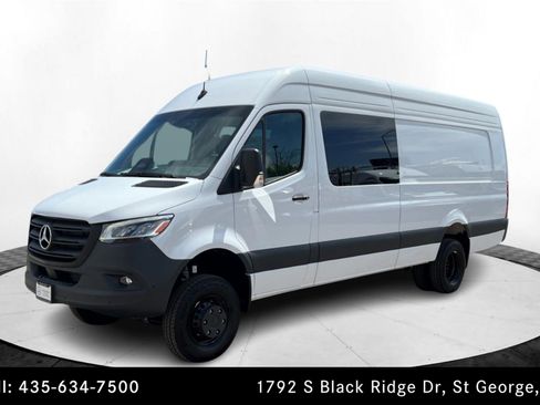 Used 2025 Mercedes-Benz Sprinter 3500 image 1