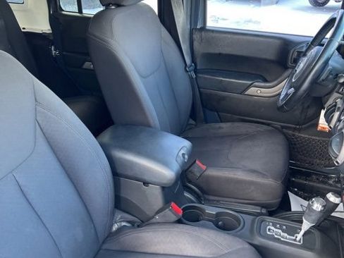 Certified 2018 Jeep Wrangler Unlimited Sport S image 14