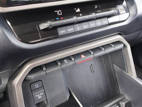 Used 2023 Toyota Tundra SR5 w/ SR5 Convenience Package AWD/4WD image 15