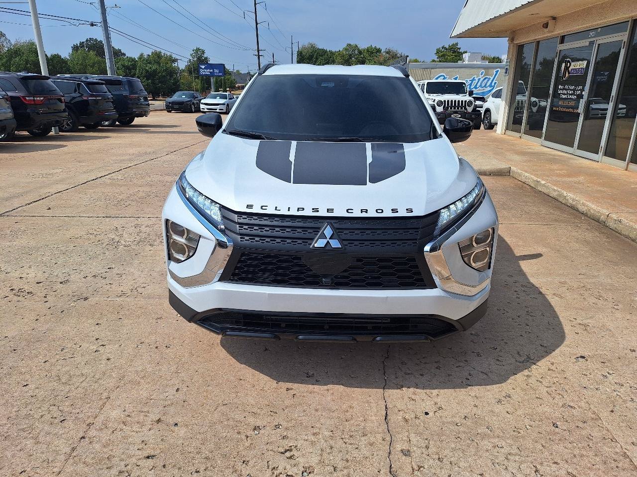 Used 2025 Mitsubishi Eclipse Cross AWD image 2