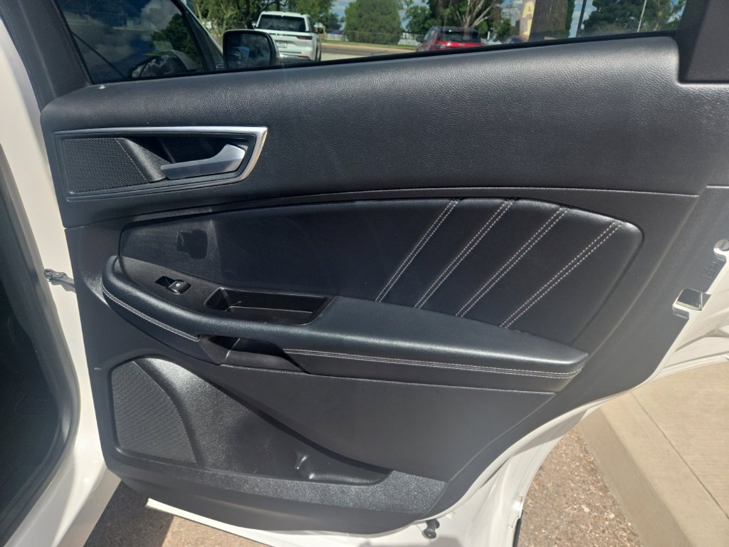 Used 2018 Ford Edge Sport w/ Equipment Group 401A AWD/4WD image 9