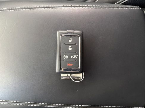 Used 2024 Jeep Grand Cherokee Overland w/ Trailer Tow Package image 38